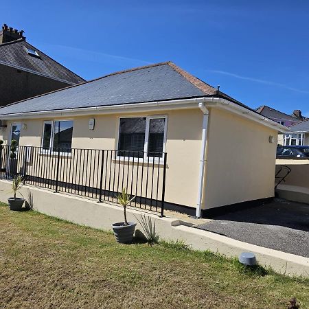 Two Bedroom Detached Modern Bungalow Close To Plymouth Argyle Fc Εξωτερικό φωτογραφία