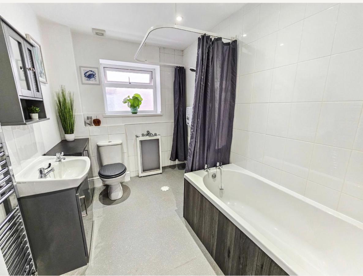 Two Bedroom Detached Modern Bungalow Close To Plymouth Argyle Fc Εξωτερικό φωτογραφία