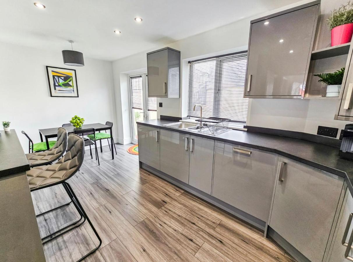 Two Bedroom Detached Modern Bungalow Close To Plymouth Argyle Fc Εξωτερικό φωτογραφία