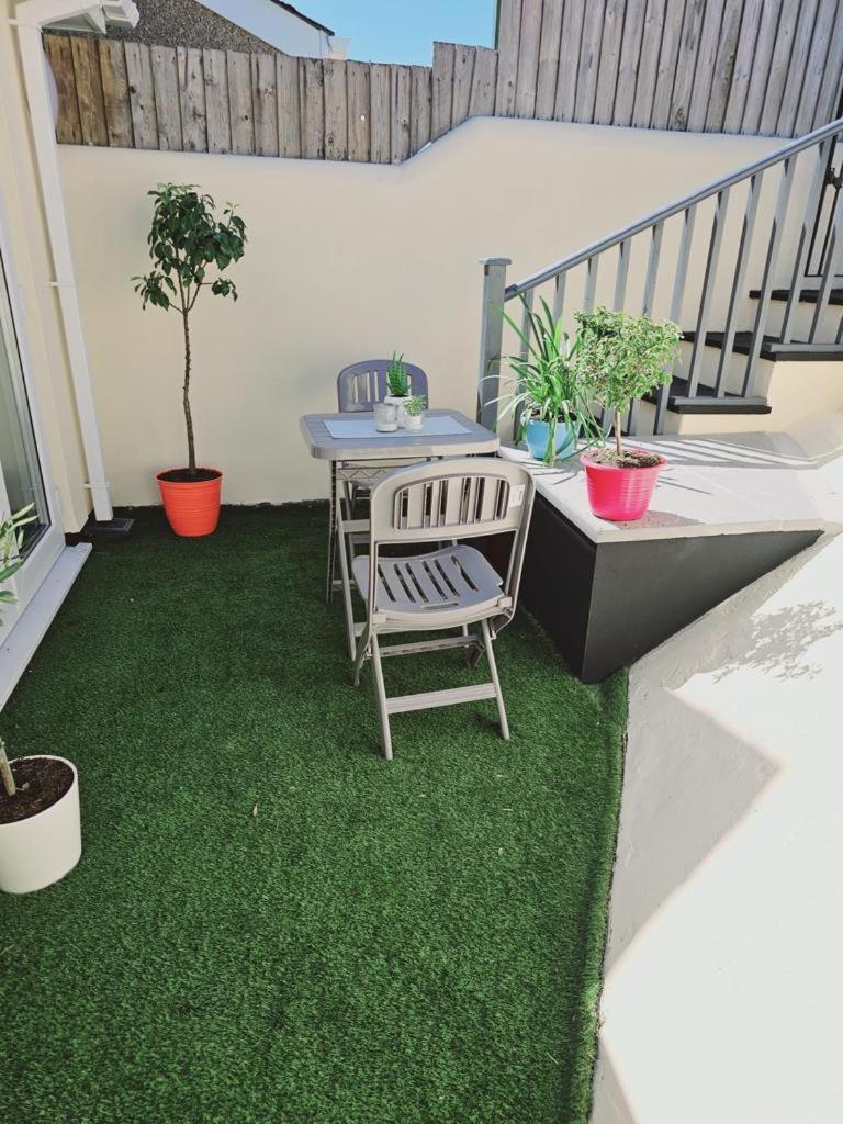 Two Bedroom Detached Modern Bungalow Close To Plymouth Argyle Fc Εξωτερικό φωτογραφία